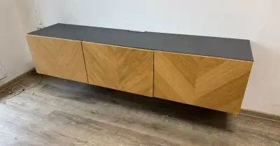 IKEA BESTA komoda pod TV