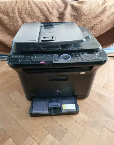 Barevná Laserová Tiskárna Multifunkční - nefunkční?