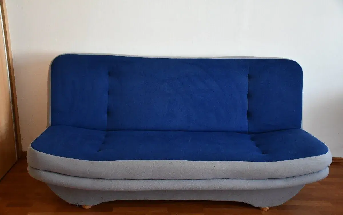 Zánovní pohovku 195x90 cm za 1500 Kč
