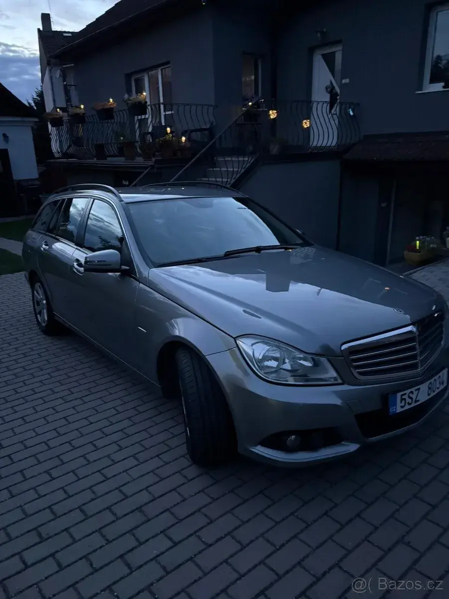 Mercedes-Benz C – 311 333 km