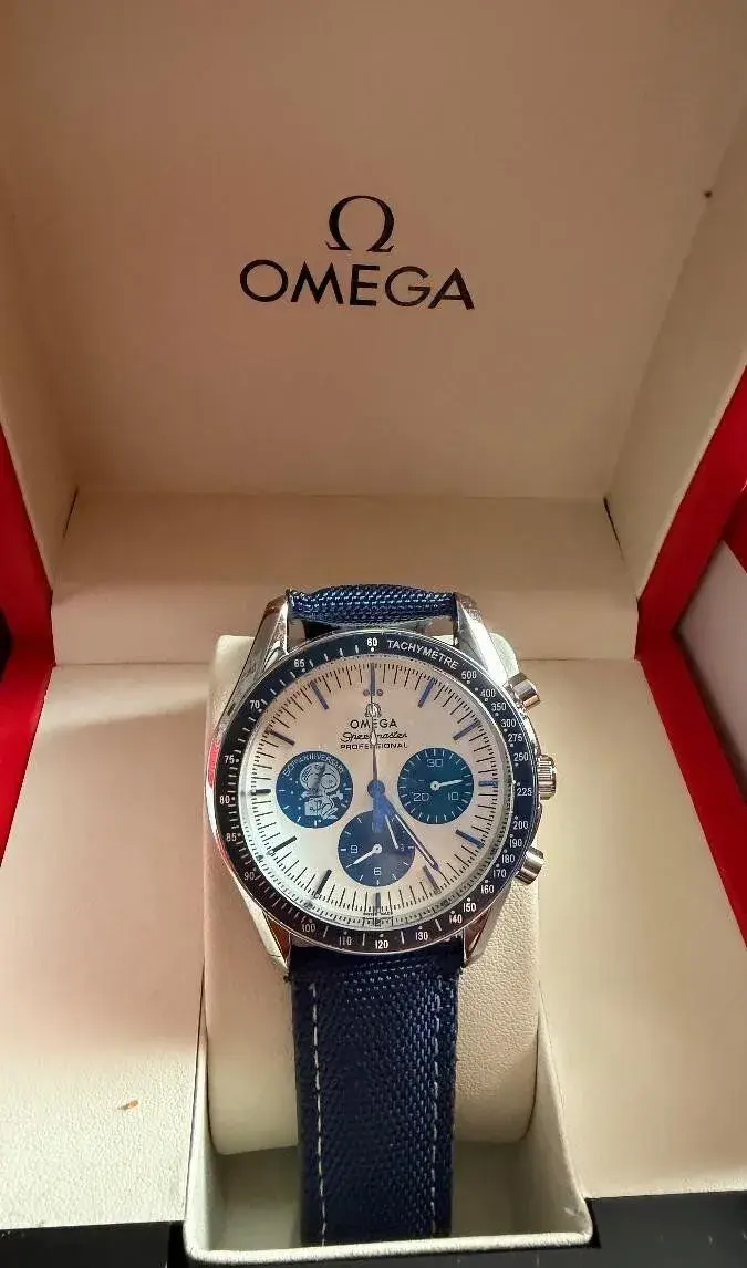 Omega Speedmaster Snoopy