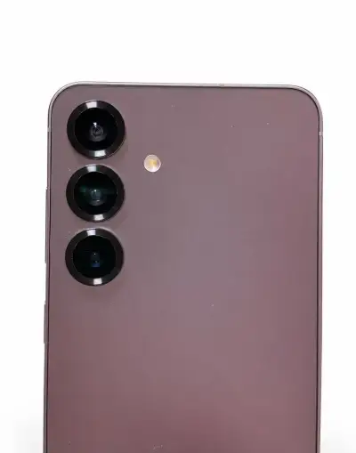 Samsung Galaxy S25 256GB - NEPOUŽITÝ, záruka