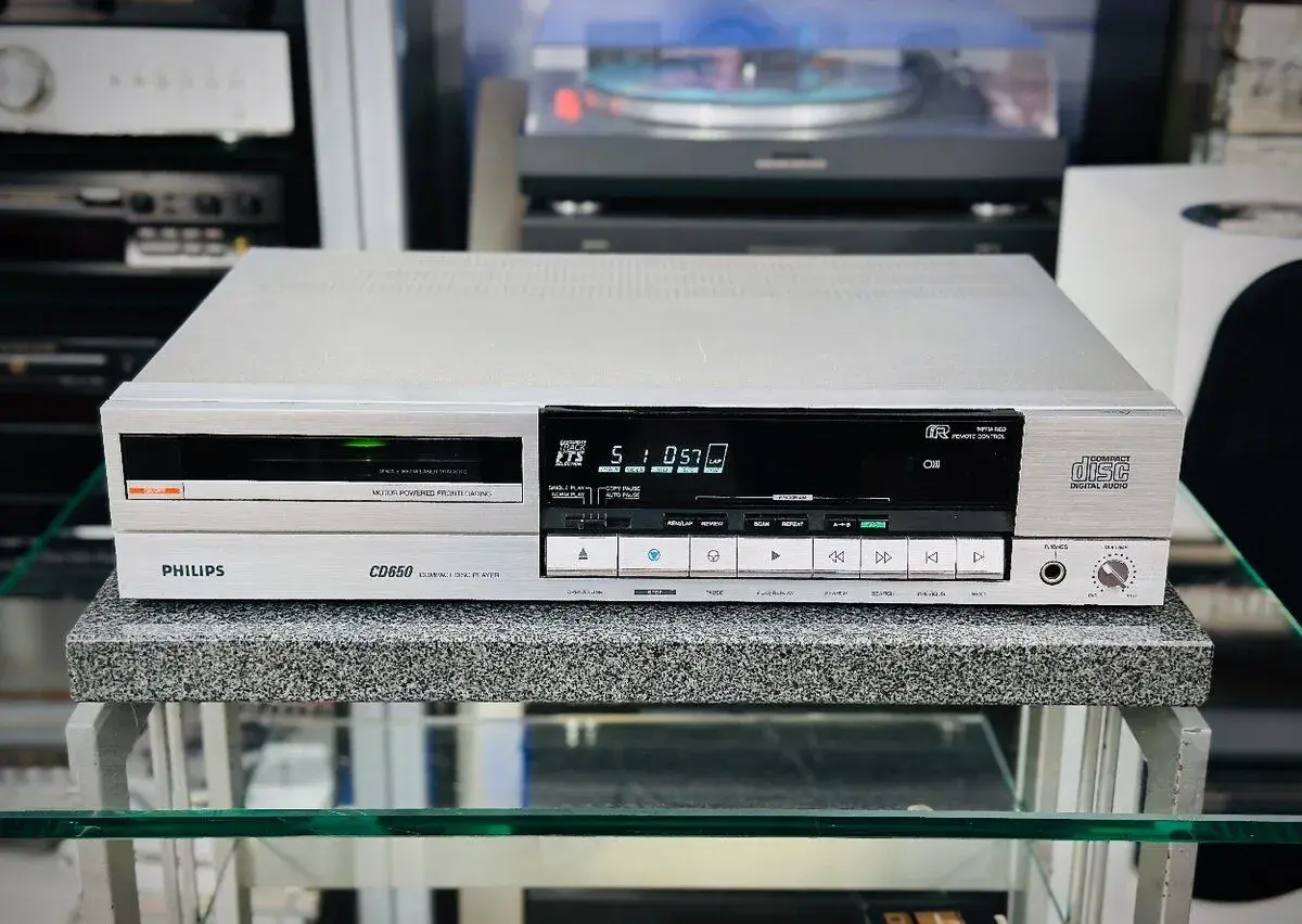 PHILIPS CD650 (r.1986)
