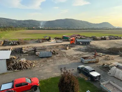 Pronájem zpevněné plochy 500 m2