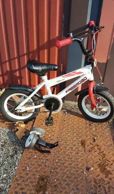 Dětské kolo s kolečky