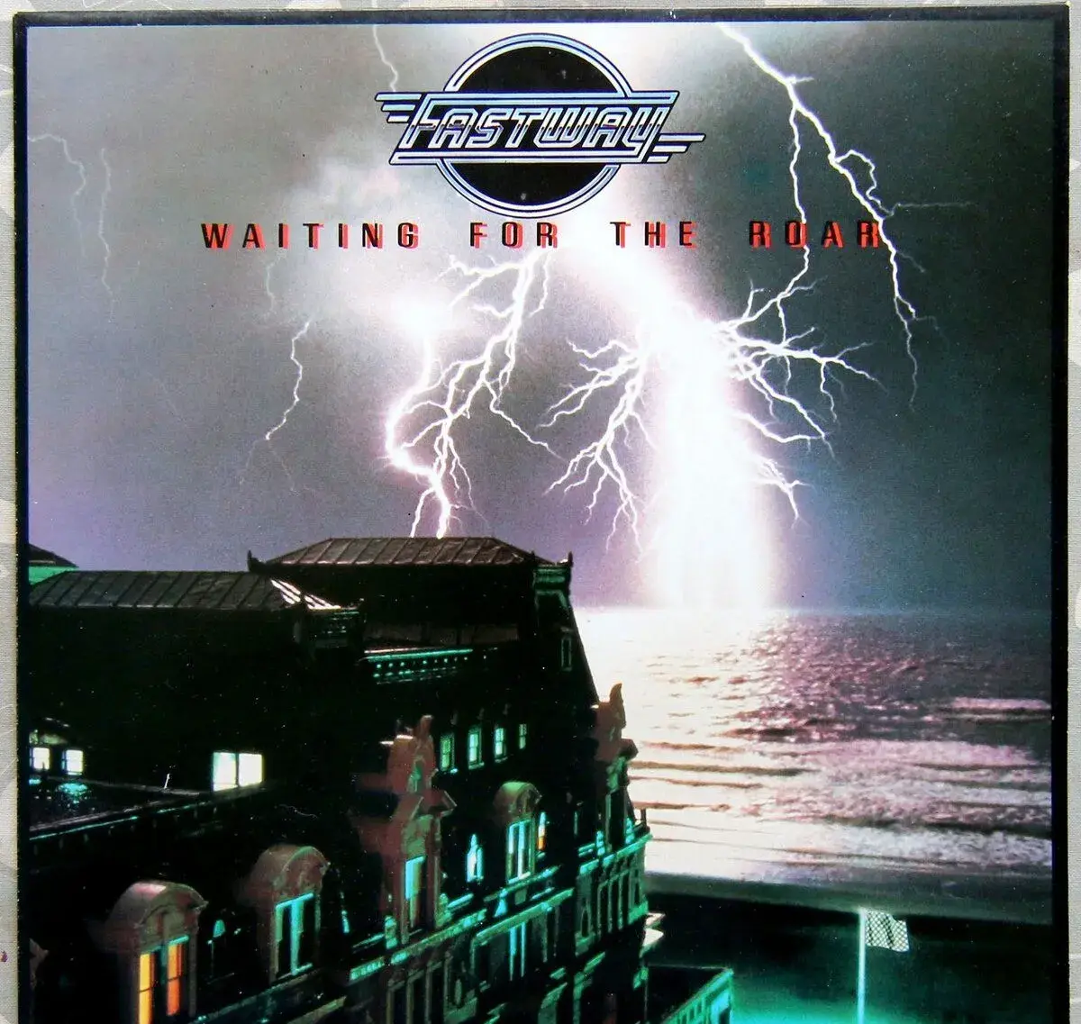 LP deska - Fastway - Waiting For The Roar