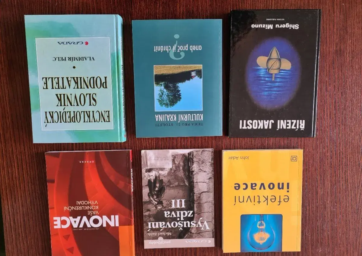 Odborné ekonomické knihy, učebnice 4