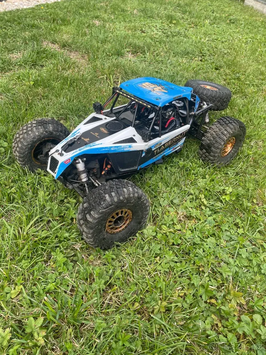 RC model Losi Lasernut U4 1:10 4WD + Spektrum DX3 + díly
