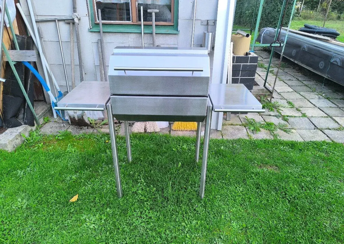 Nerezový zahradní gril