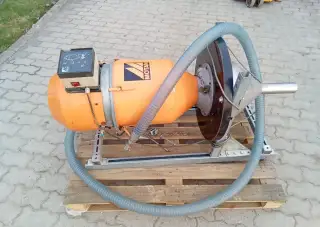 Nasavač sypkých materiálů.