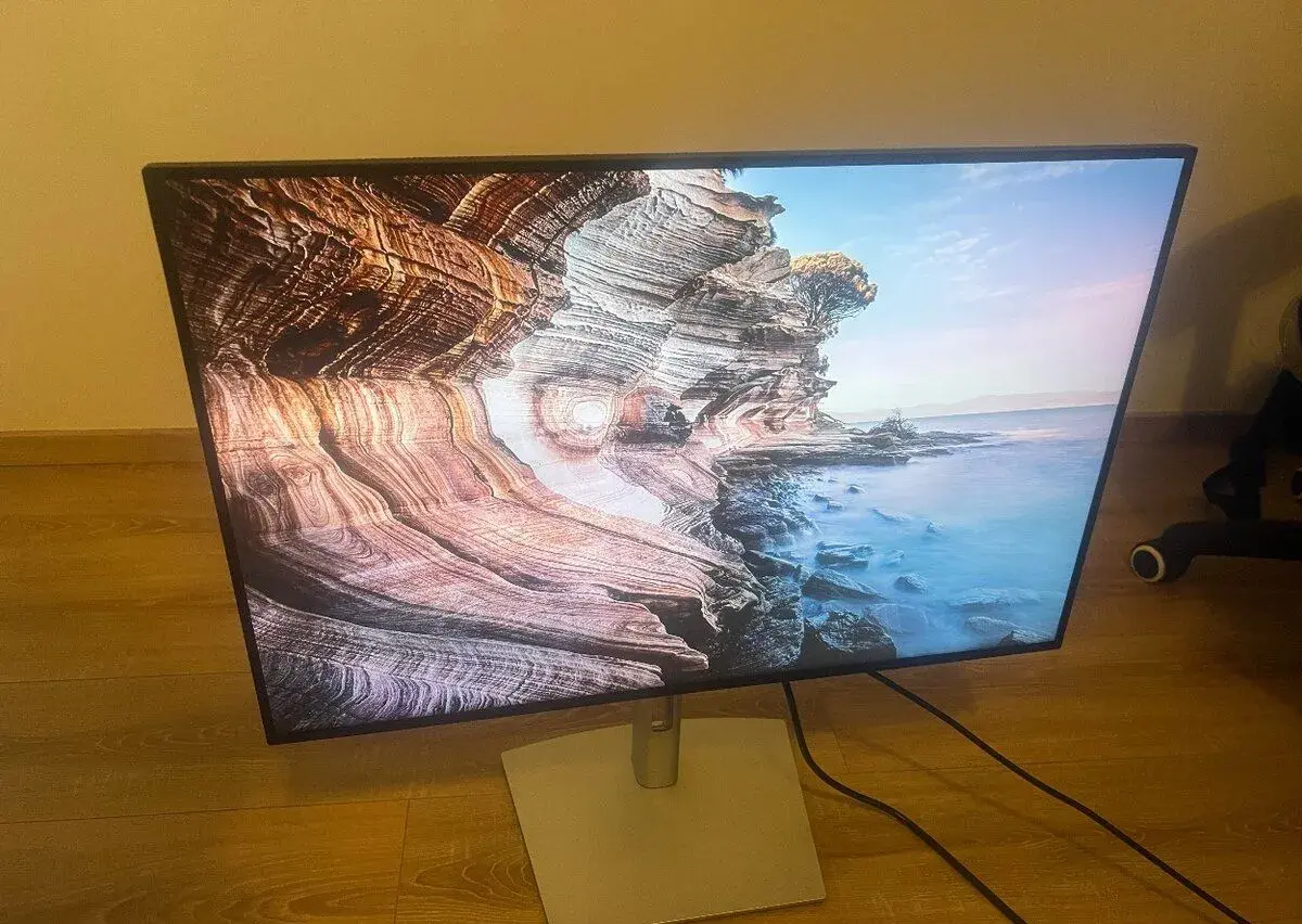 30" Dell UltraSharp U3023E – 16:10 (2560x1600), USB-C Hub