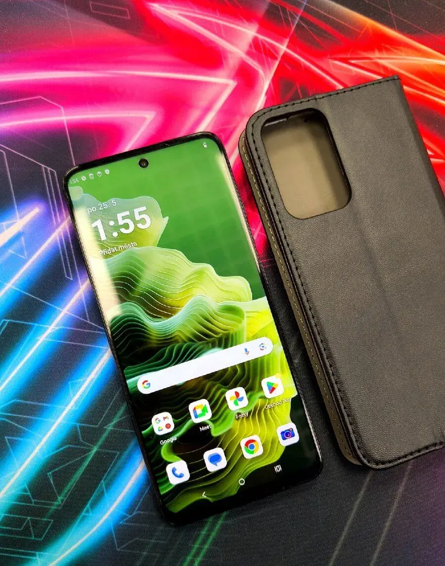 ZÁNOVNÍ Motorola G35 5G 12/256GB + Zdarma kryt