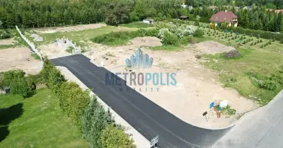 Stavební pozemek v Chýni – 1 240 m² s kompletními inženýrský