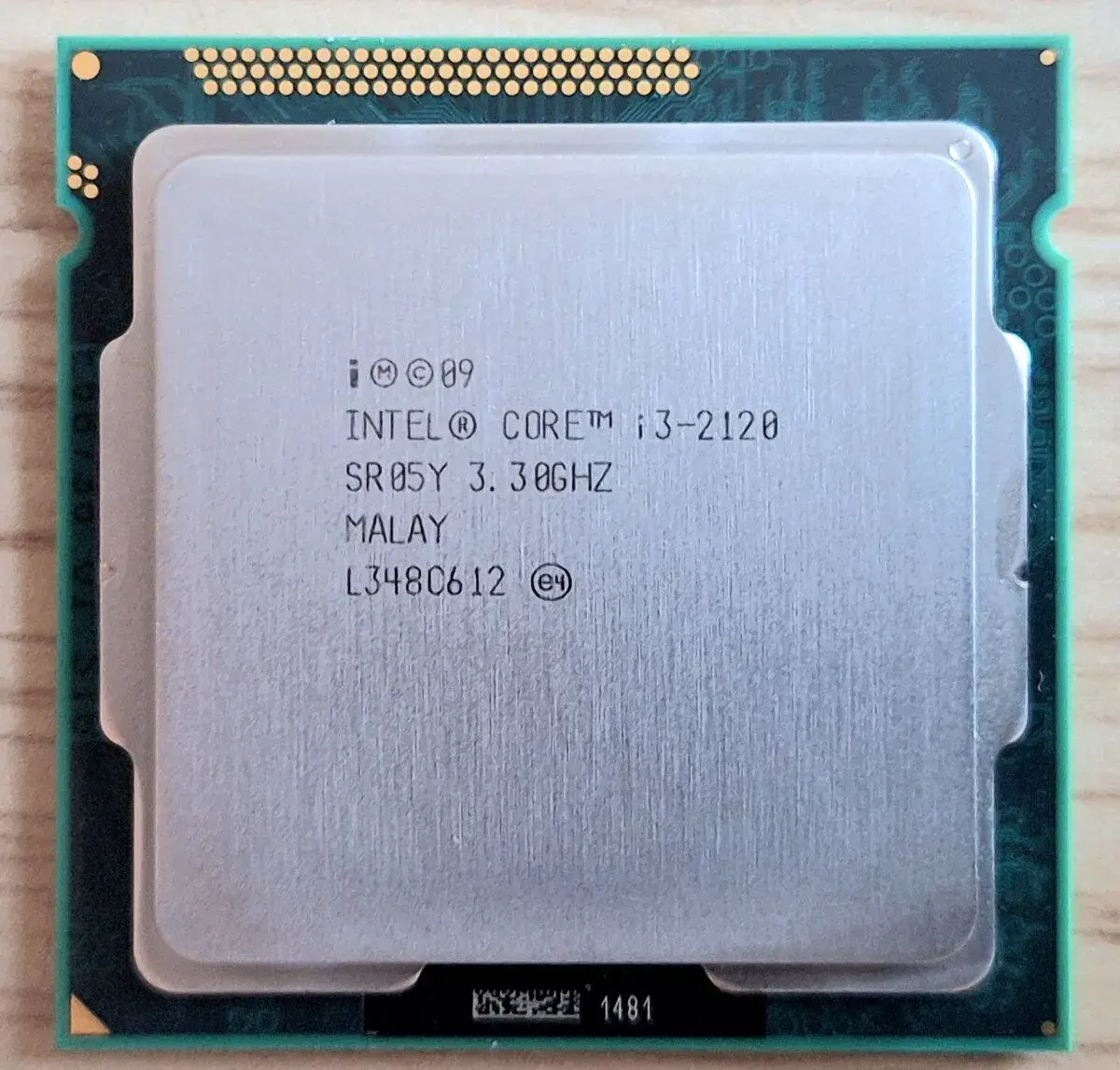 Intel Core i3-2120 (3.30 GHz, socket LGA 1151 / LGA 1155)