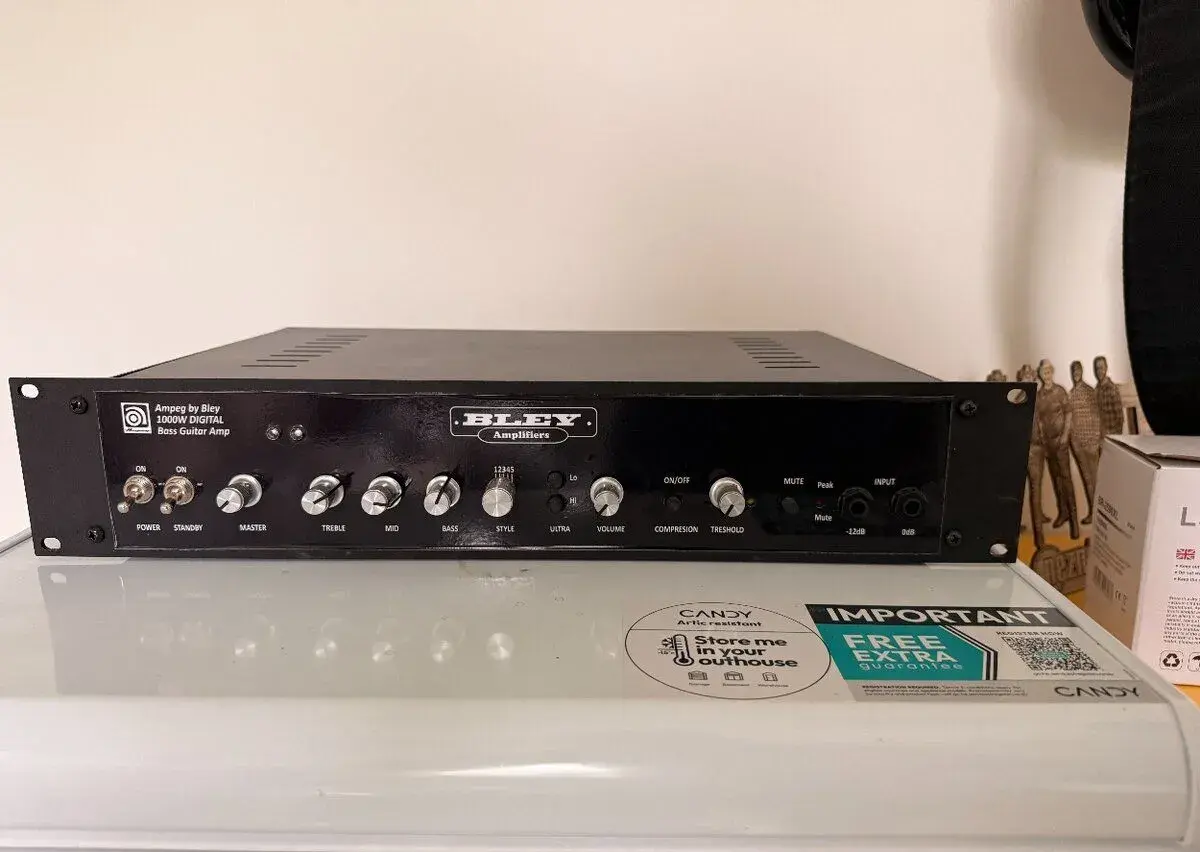 Bassový zesilovač BLEY / Ampeg 1000 W – lampový preamp