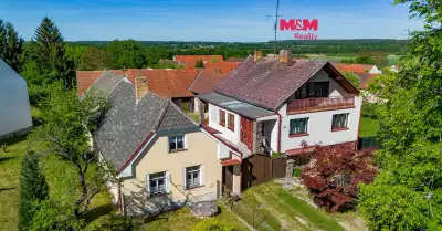 Prodej rodinného domu, 240 m², Dvorec u Borovan