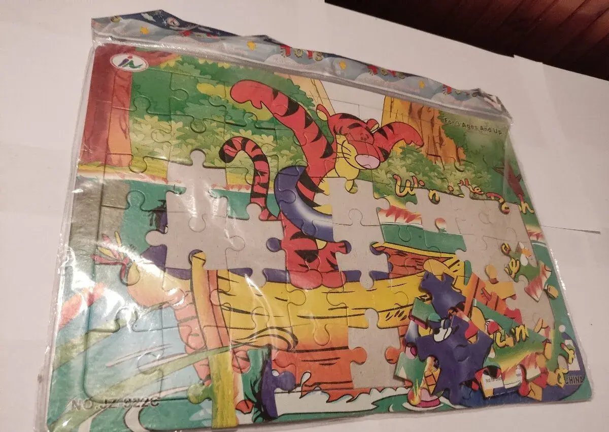 Retro puzzle Medvídek Pú – nerozbalené