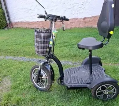 Tříkolka elekticka skládaci pro seniory