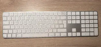 Apple Magic Keyboard Touch ID NUMPAD AKO NOVA