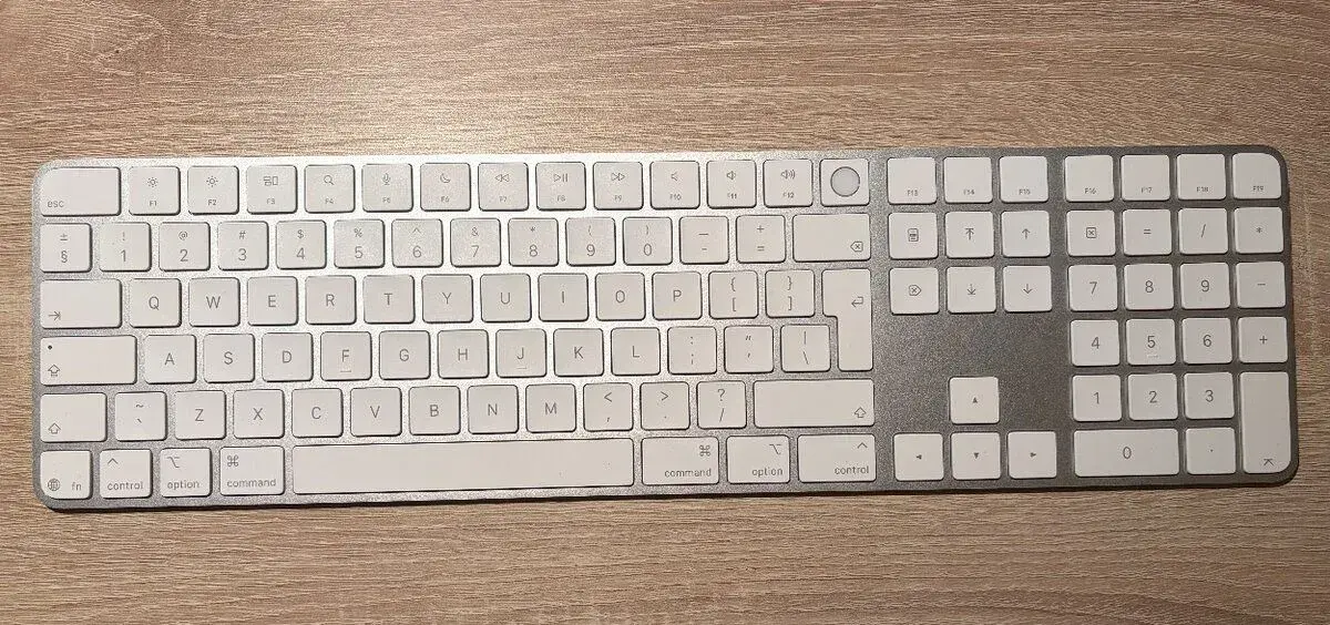 Apple Magic Keyboard Touch ID NUMPAD AKO NOVA