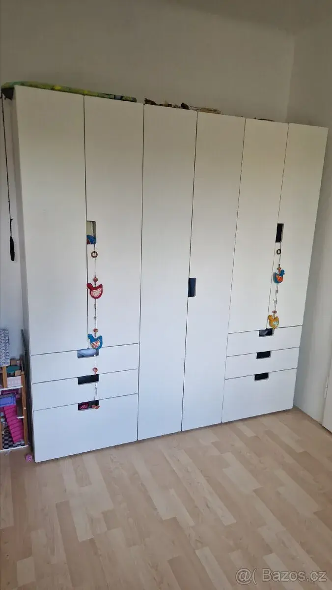 SKŘÍNĚ IKEA STUVA