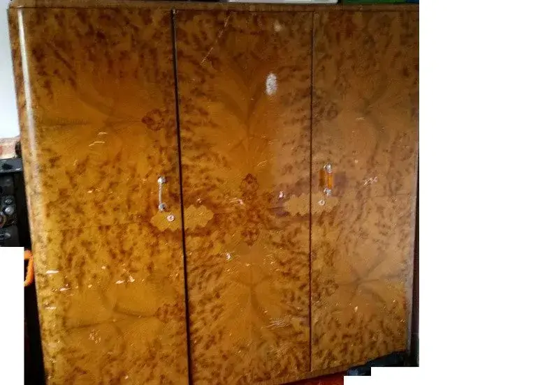 Starožitná šatní skříň cca 180x182x60