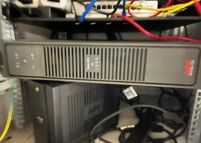 APC Smart UPS SC 1000 SC1000I rack mount