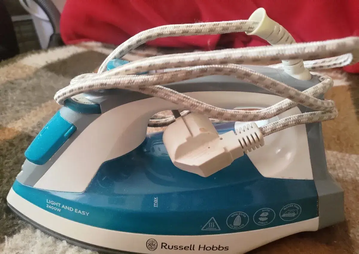 Žehlička Russel Hobbs 2400W