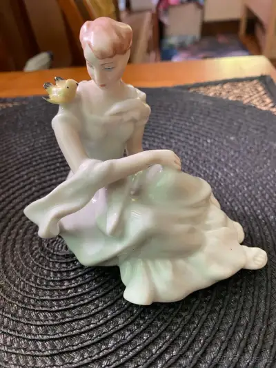 porcelánové sošky dux