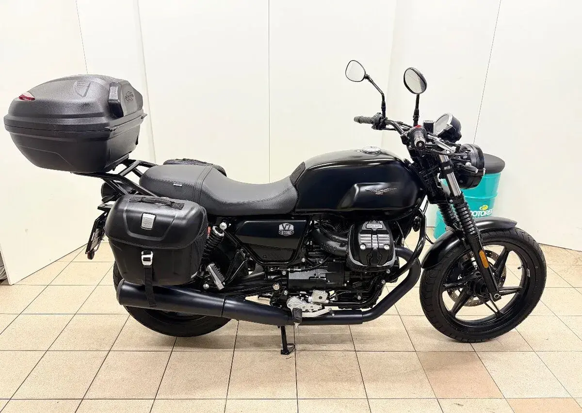 MOTO GUZZI V7 850 CCM,ABS,TOP,3000 KM