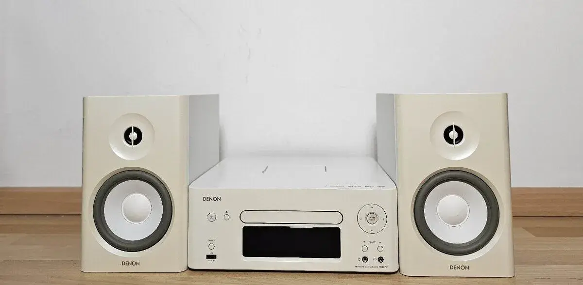 Denon Ceol RCD-N7 /AirPlay/Wi-Fi/CD/Intenet radio