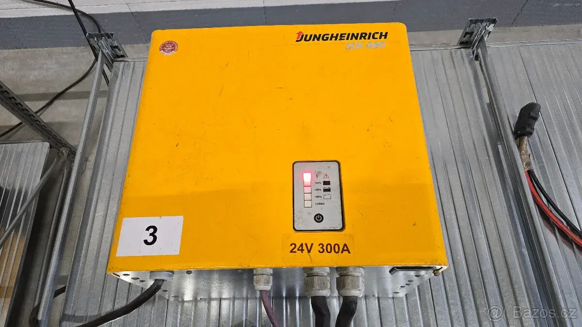 Nabíječ Jungheinrich SLH 090i 24V 300A Li-On