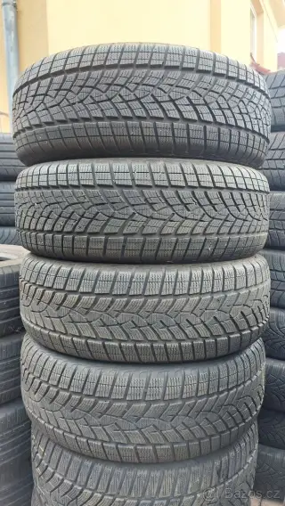 Pneu zimní, 4 ks, rozměr 215/60/17, 96H, zn. GOODYEAR