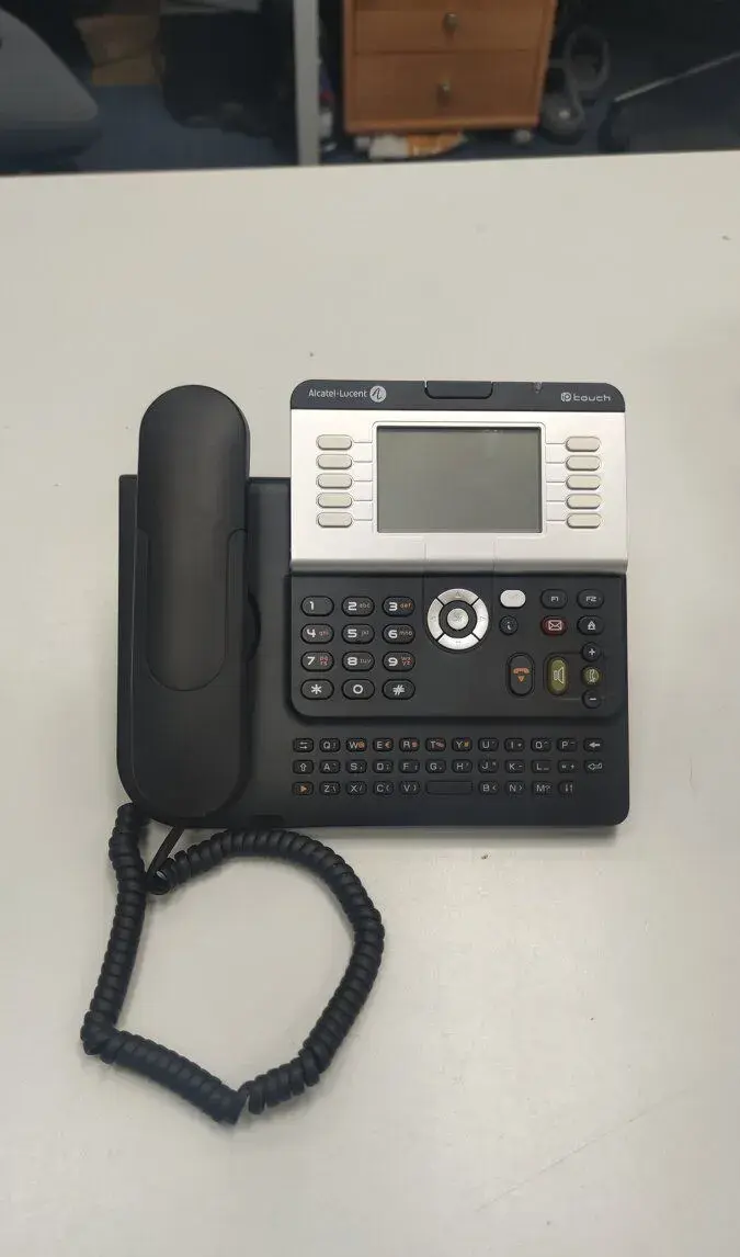 Alcatel 4038 IP Touch Více kusů