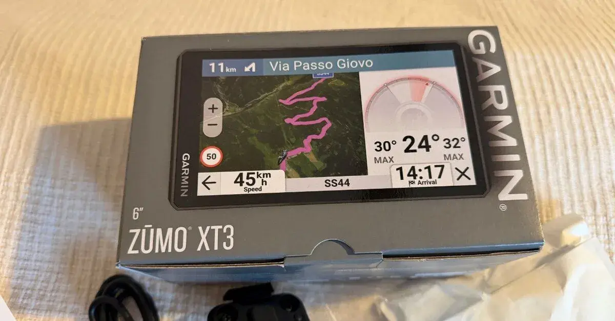 Garmin Zumo XT3 , 6"