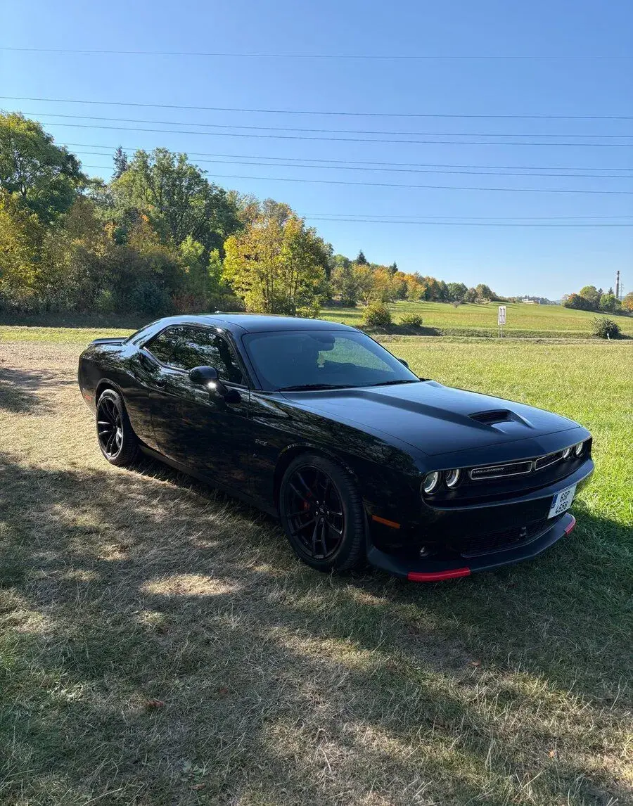 Dodge Challenger – 2024, 8 000 km