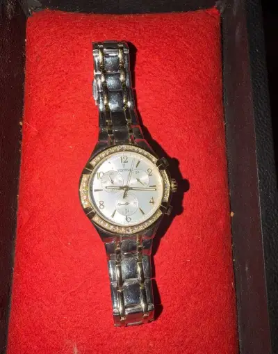 Dámské elegantní hodinky Festina Boyfriend F20396