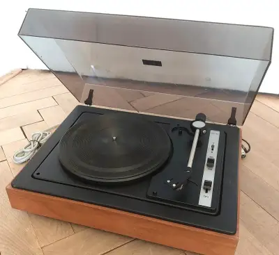 Gramofon HC16