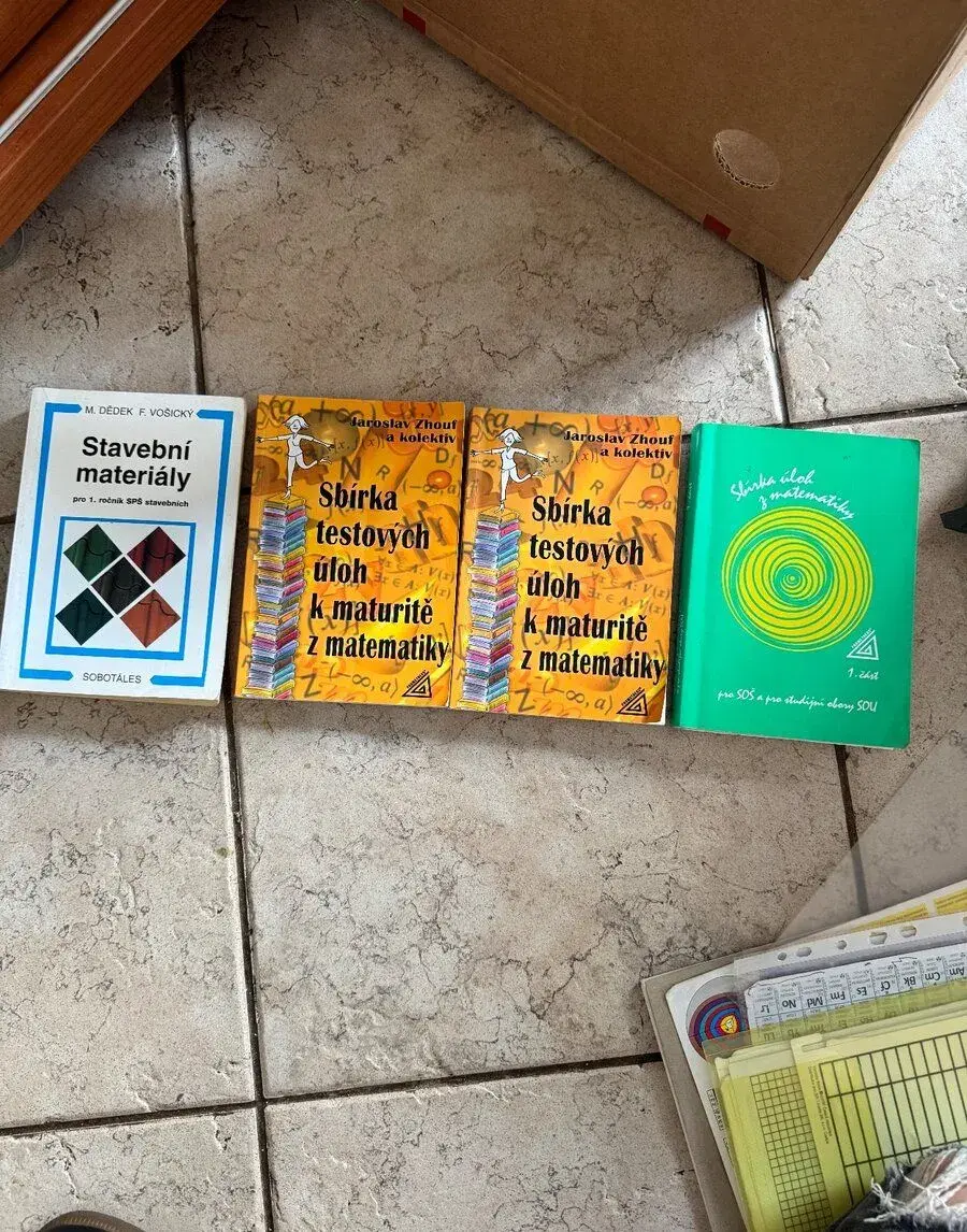Učebnice a tabulky pro SPŠ stavební