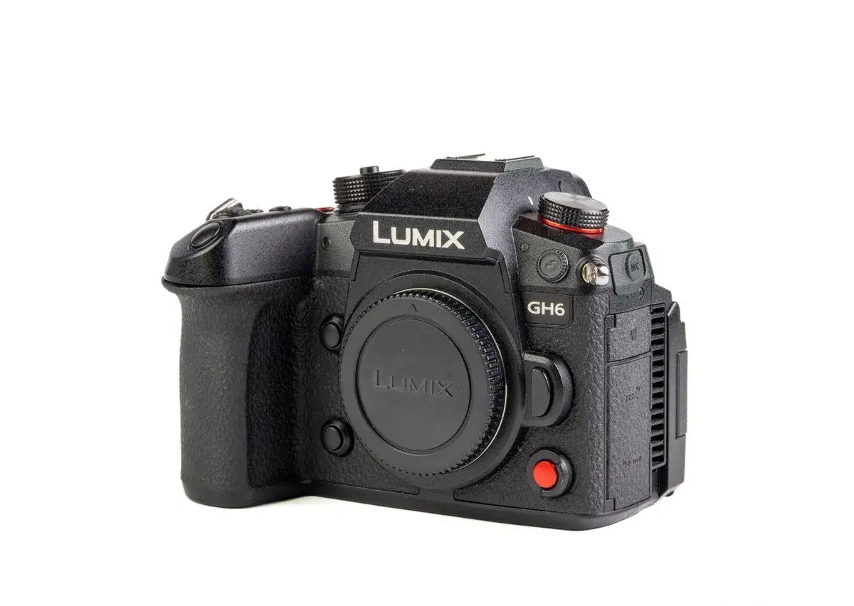 Panasonic Lumix DC-GH6