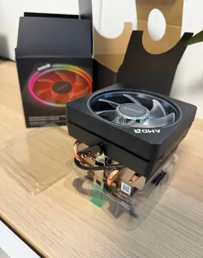 AMD Wraith Prism RGB – nový, nepoužitý chladič procesoru