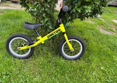Odrážedlo Yedoo OneToo 12" - Lime