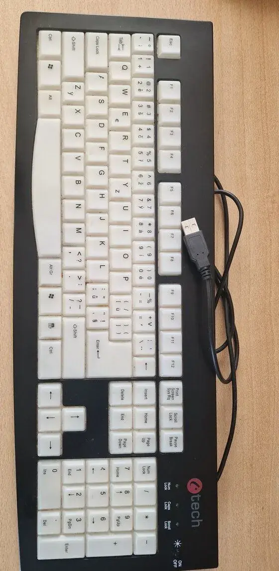 Prodej herní klávesnice Tech