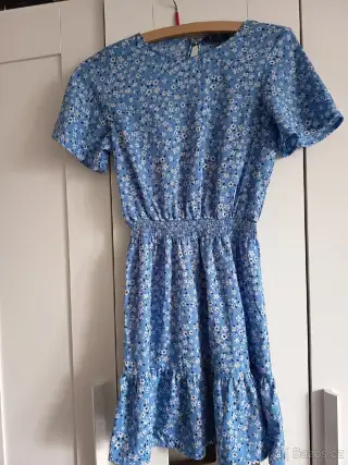 Krásné květované šaty New Look (vel. 158 / 13 let)