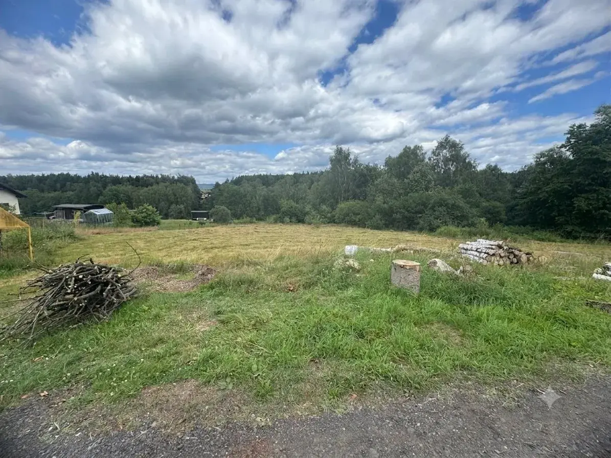 Prodej zahrady 2 000 m², Arnoltice.