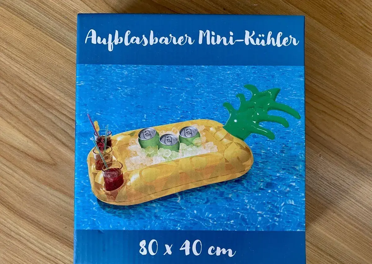 Nová nepoužitá nafukovací minichladnička na drinky 80x40 cm
