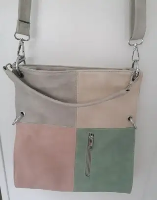 Crossbody kabelka