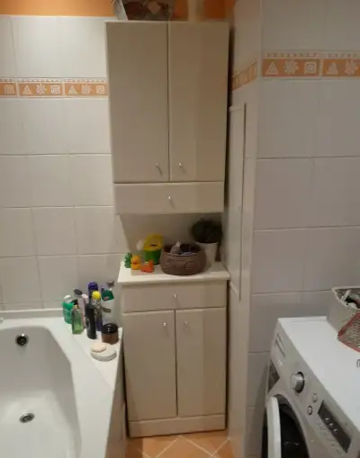Koupelnový nábytek s umyvadlem