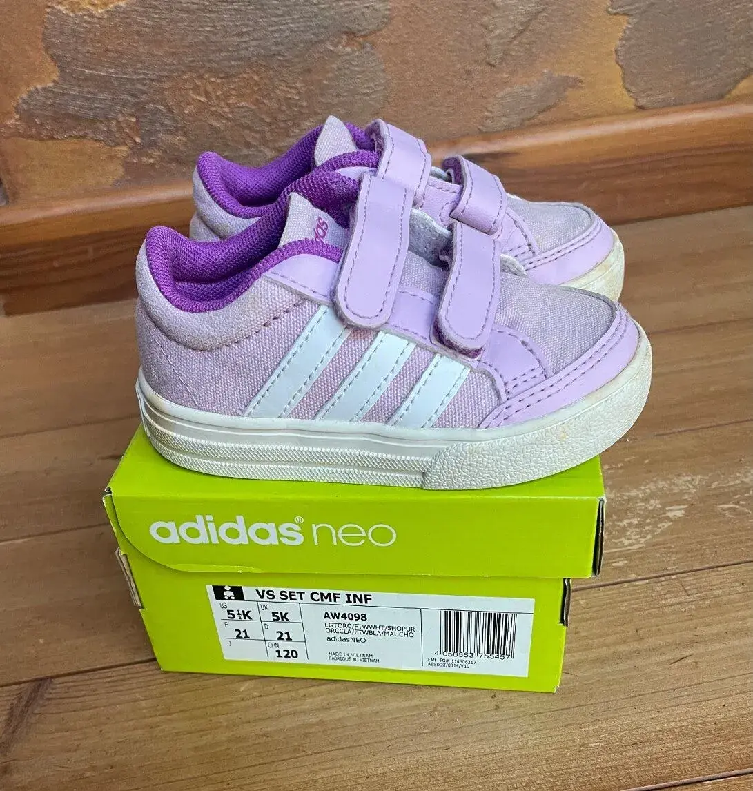 Dětské boty Adidas, vel. 21