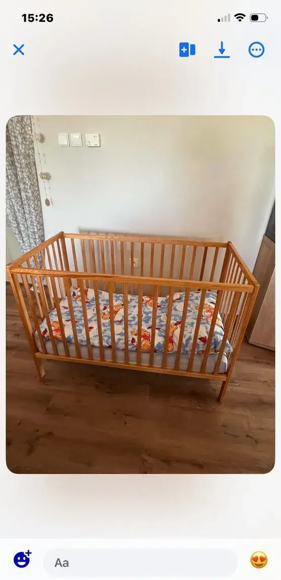 Dřevěná dětská postýlka